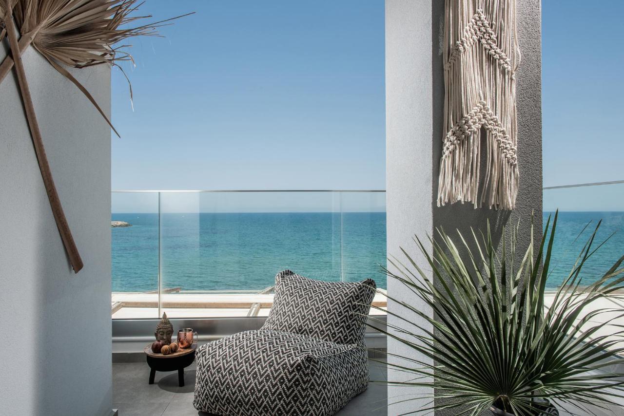 Khroma Luxury Suite 1 Beach Front Apartment Hersonissos  Exterior photo