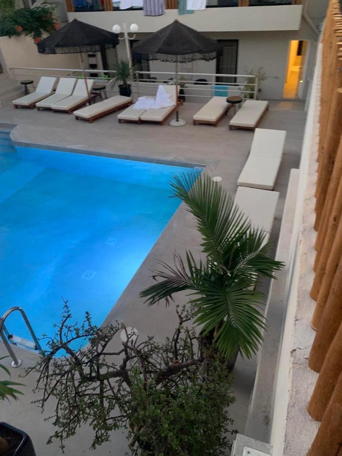 Khroma Luxury Suite 1 Beach Front Apartment Hersonissos  Exterior photo