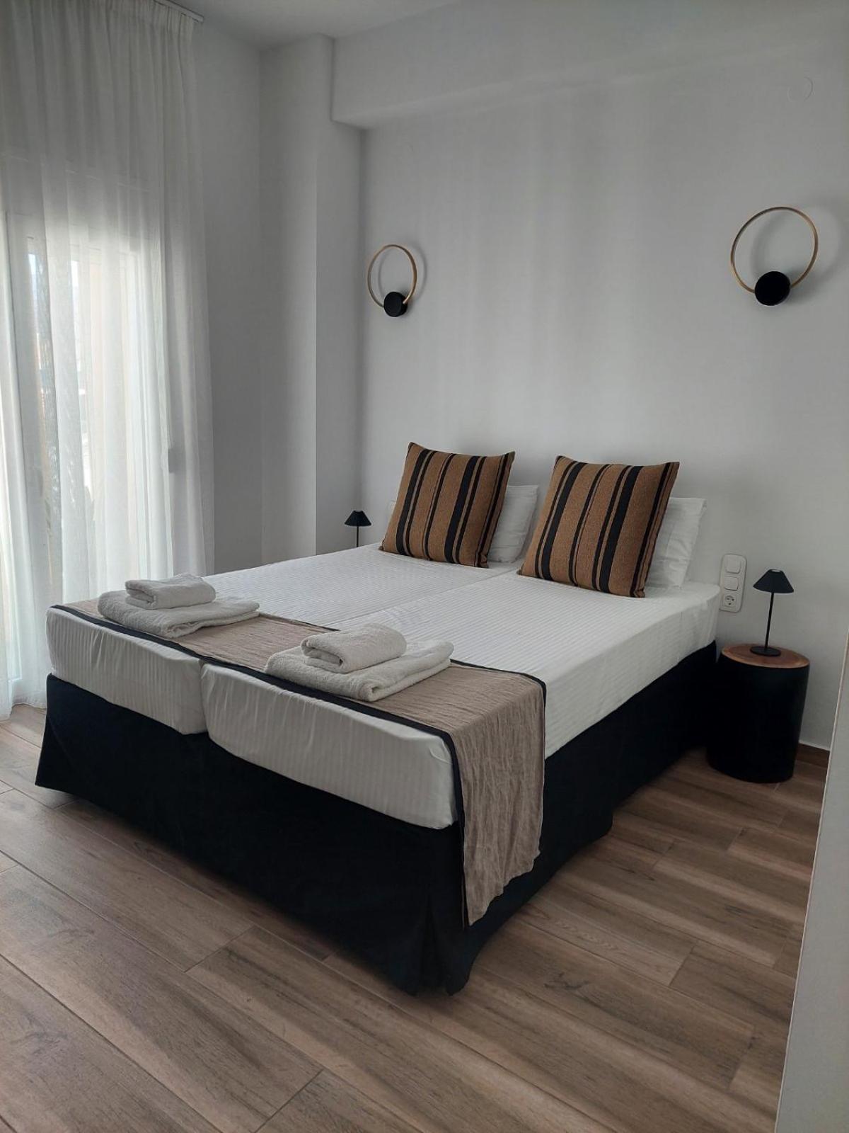 Khroma Luxury Suite 1 Beach Front Apartment Hersonissos  Exterior photo